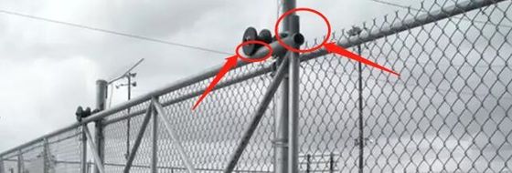 5327g Nylon Cantilever Gate Rollers พร้อมขายึด Chain Link Fence Gate Wheels