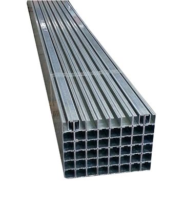 ราว 5.8 เมตร Cantilever Gate Track สำหรับล้อ 60 มม. เหล็กผิวสังกะสีสีขาว