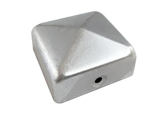 2 นิ้ว 2.5 &quot;3 1/2&quot; เหล็กพีระมิดรั้วโพสต์หมวก 6x6 7x7 4x4 5x5 8 X 8 มีรู