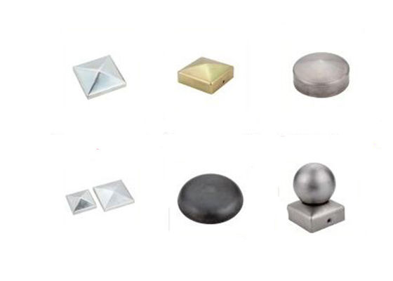2 นิ้ว 2.5 &quot;3 1/2&quot; เหล็กพีระมิดรั้วโพสต์หมวก 6x6 7x7 4x4 5x5 8 X 8 มีรู