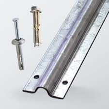 2.9m 5.8m Barn ราวแขวนบานเลื่อนรางสังกะสี V Groove Gate Track Adjustable