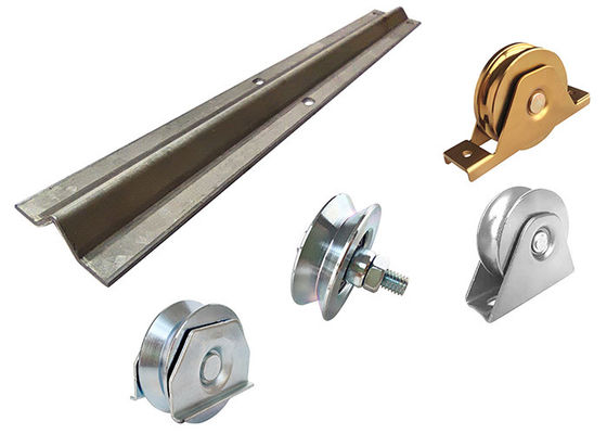 9ft 10ft 12ft 18feet Steel Galvanized V Groove Gate ติดตามและล้อ
