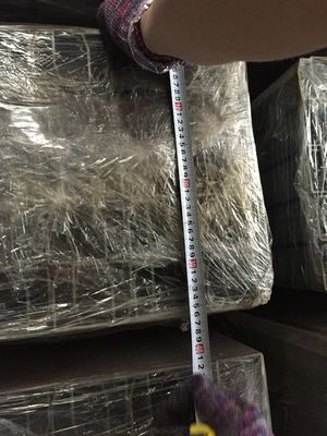 เหล็กเหล็ก 235 รางประตูบานเลื่อนด้านล่างสำหรับรถเข็นประตู Cantilever